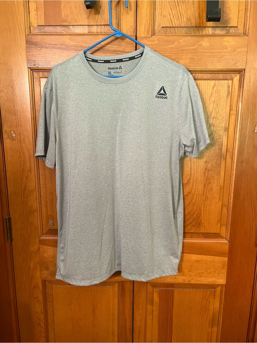 Reebok Light Gray Short-Sleeve Athletic Tee